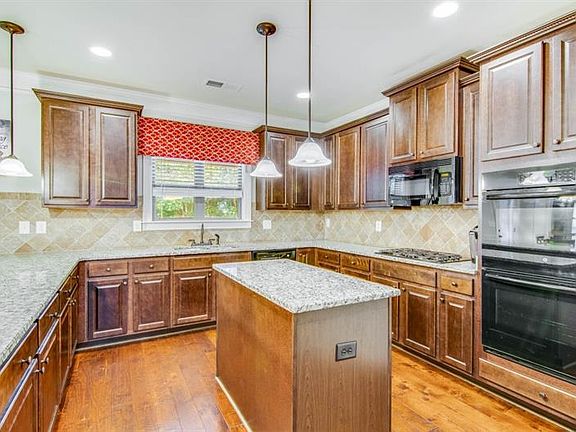 5th image of 1224 Bentley Estates Dr