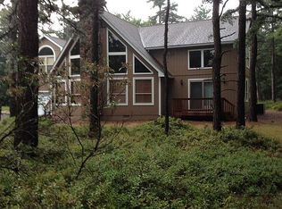 37 Hickory Rd, Lake Harmony, PA 18624