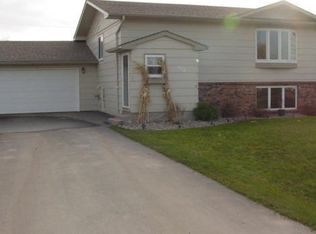 618 4th St, Thompson, ND 58278
