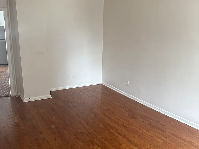416 Admiral St #1 — Photo 8