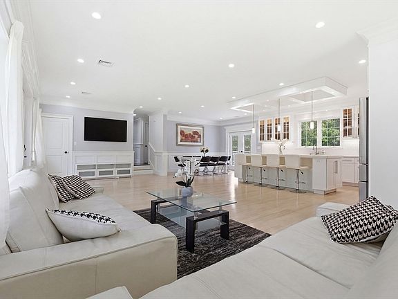 5th image of 52 Ridgewood Rd