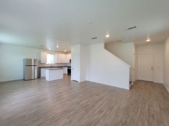 4th image of 16230 Dutton Clover Dr