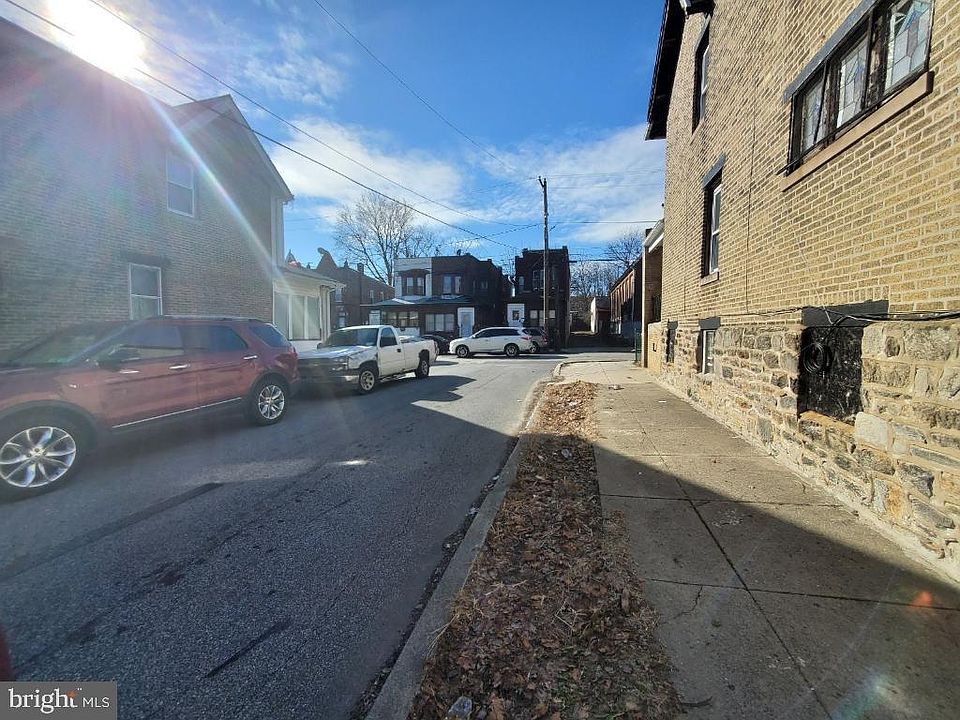 2nd image of 408 Bickley Pl