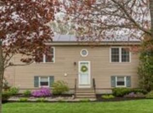 50 Temple Dr, Methuen, MA 01844