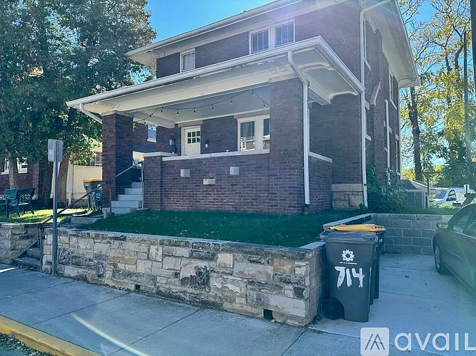 4 bed, 1600 sqft, $5,500 — Photo 2