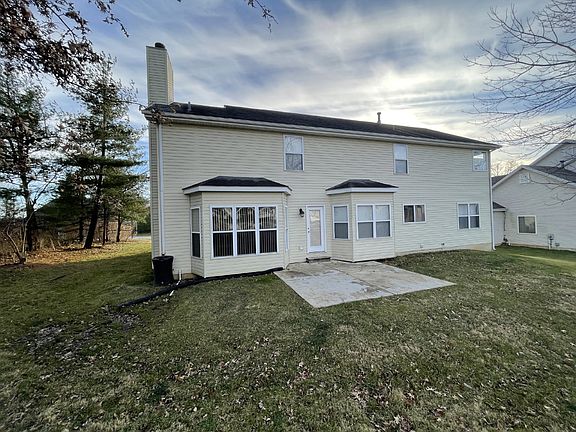 4th image of 10331 Savannah Ave