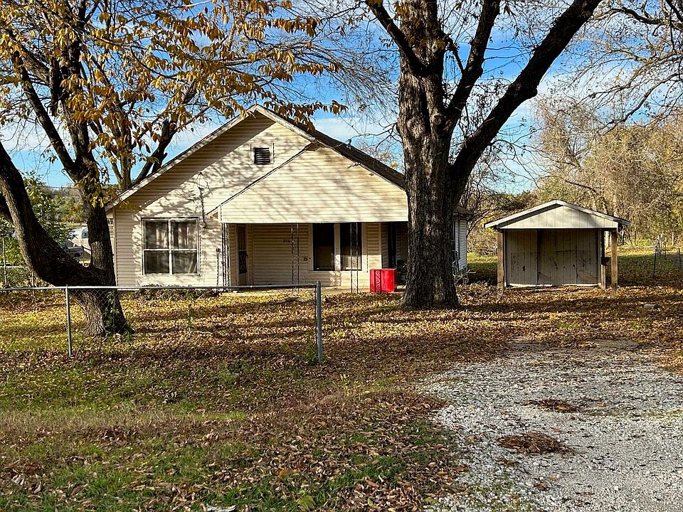 206 S 2nd St, Tehuacana, TX 76686 Zillow