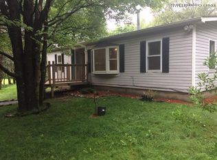 106 Flicker Ct, Blakeslee, PA 18610