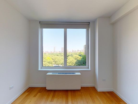 4th image of 795 Columbus Ave APT 10B