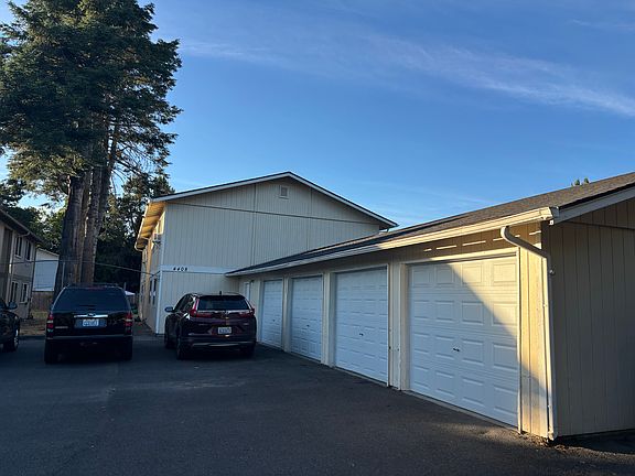 2nd image of 4408 Gibbons St APT 4