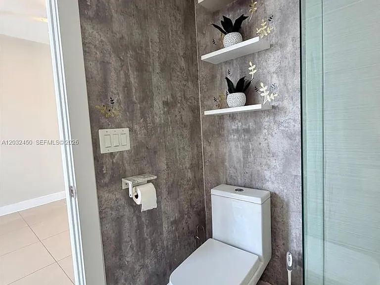 6440 NW 103rd Psge #6440 — Photo 21
