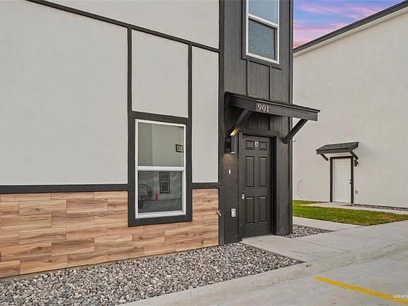 5th image of 901 Pleasant View Dr #B