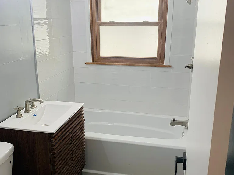 Brand new main floor bath