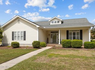 103 Sleepy Ct, Morehead City, NC 28557