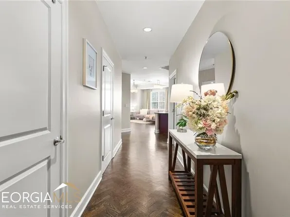 325 E Paces Ferry Rd NE APT 811, Atlanta, GA 30305