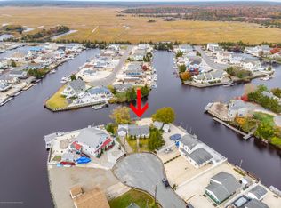34 Lake Singleton Ct, Little Egg Harbor, NJ 08087