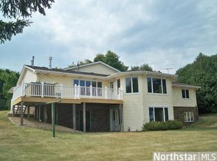 13380 322nd St, Lindstrom, MN 55045