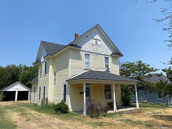 3rd image of 318 W 9th St