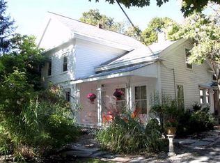 385 Chestnut Hill Rd, Eagle Bridge, NY 12816