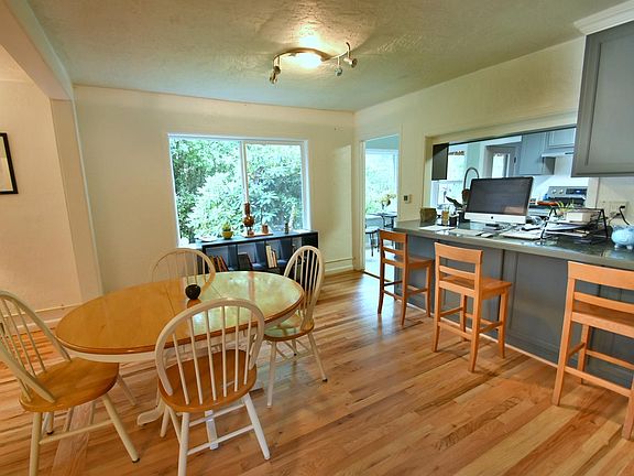 5th image of 16451 148th Ave NE