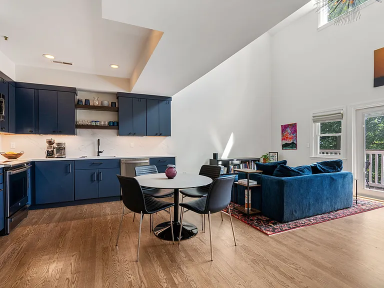 112 Highland Ave #H — Photo 3