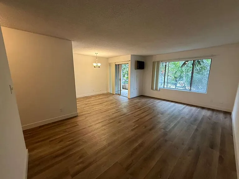 848 S Holt Ave #206 — Photo 6