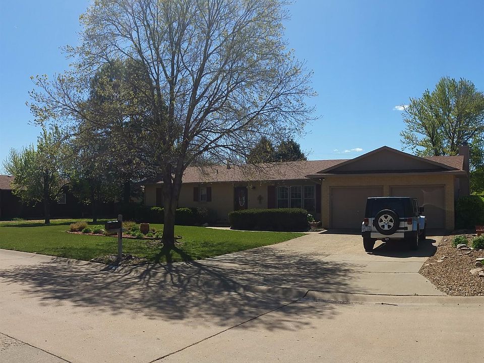1st image of 810 Mike Dr