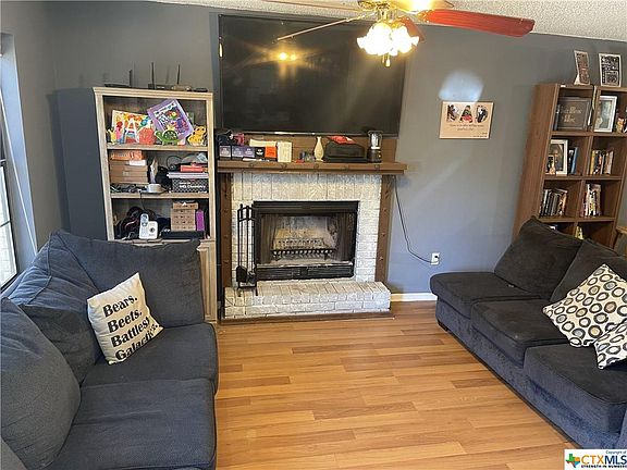 5th image of 312 Wagontrain Cir