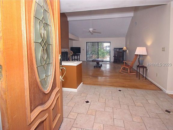 4th image of 26 Edgewood Dr