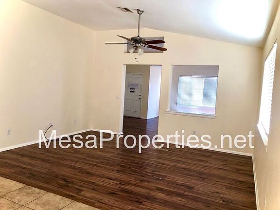 3rd image of 17651 Fisher St