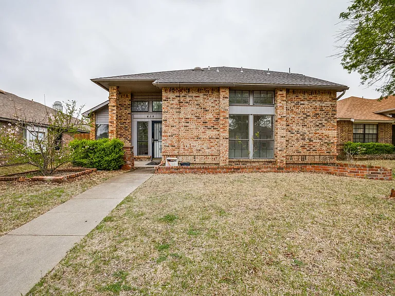 434 Wellington Dr — Photo 23