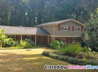 2135 Skytop Dr, Stone Mountain, GA 30087