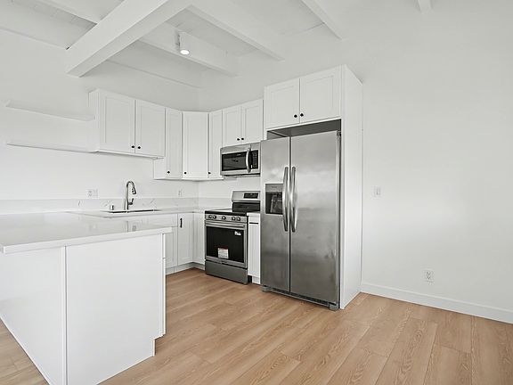 5th image of 1454 Monterey Blvd #H