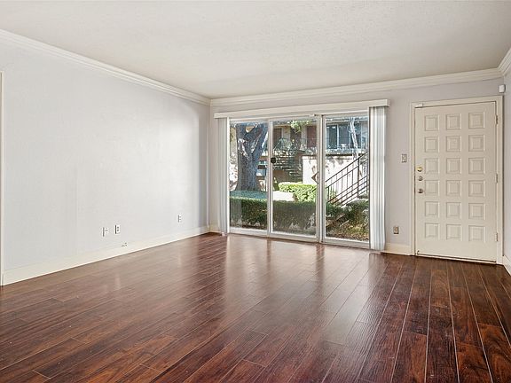 4th image of 11312 Park Central Pl #B