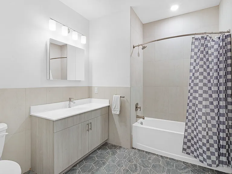 Metro526 Luxury Apartments — Photo 21