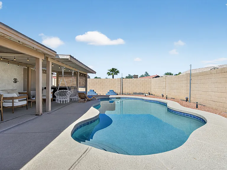1682 E Kielly Ln — Photo 39