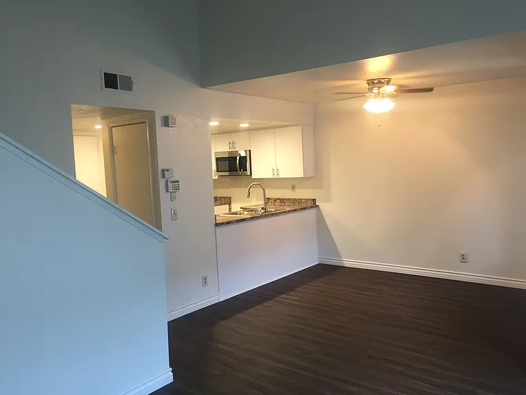 3bed,2bath townhome. Half off rent for January 2024! — Photo 4