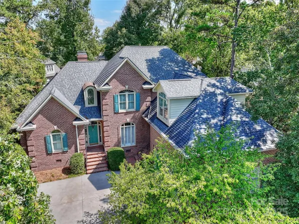 6921 Linkside Ct, Charlotte, NC 28277