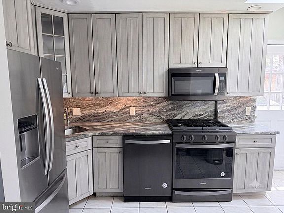 2nd image of 831 Hamel Ave
