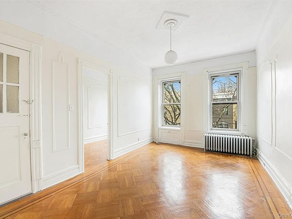 4th image of 529 Decatur Street