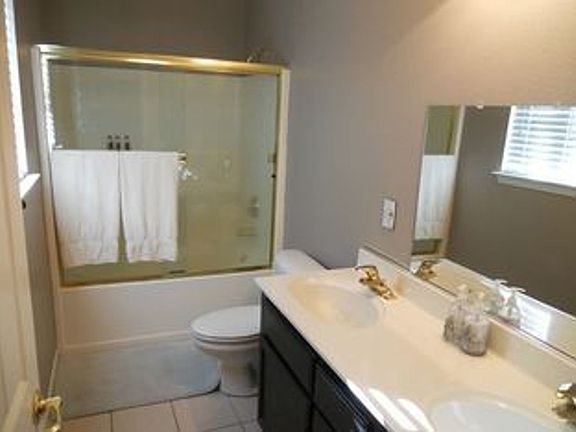 4th image of 5066 Kiva Dr