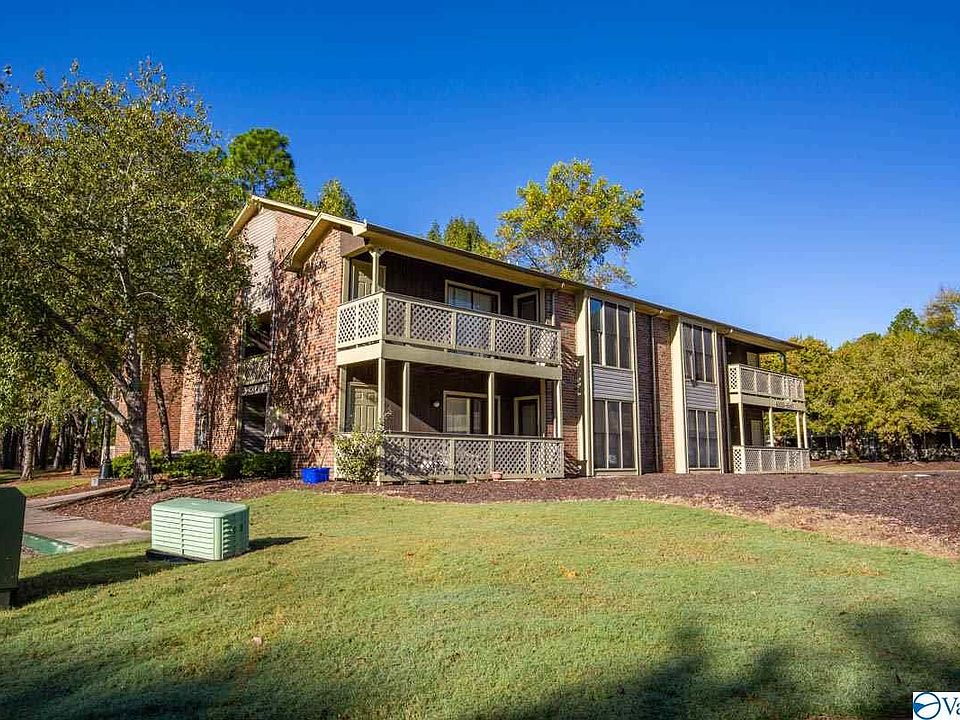 1st image of 4937 Seven Pine Cir