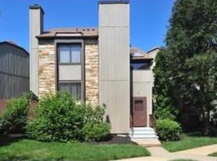 126 Diamond Ln, Old Bridge, NJ 08857