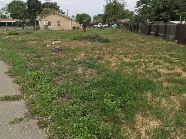 10837 Railroad Avenue, Armona, CA 93202