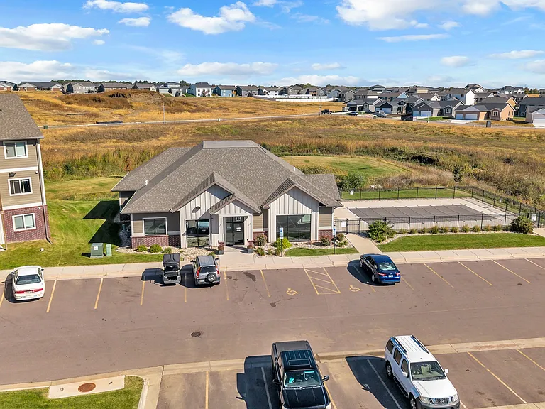 Willows Edge Commons — Photo 17