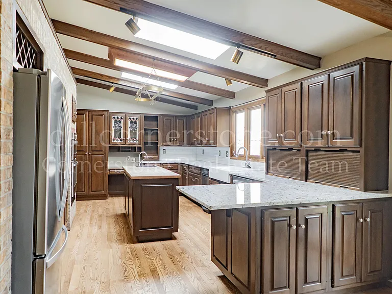 3427 Clubheights Dr — Photo 8