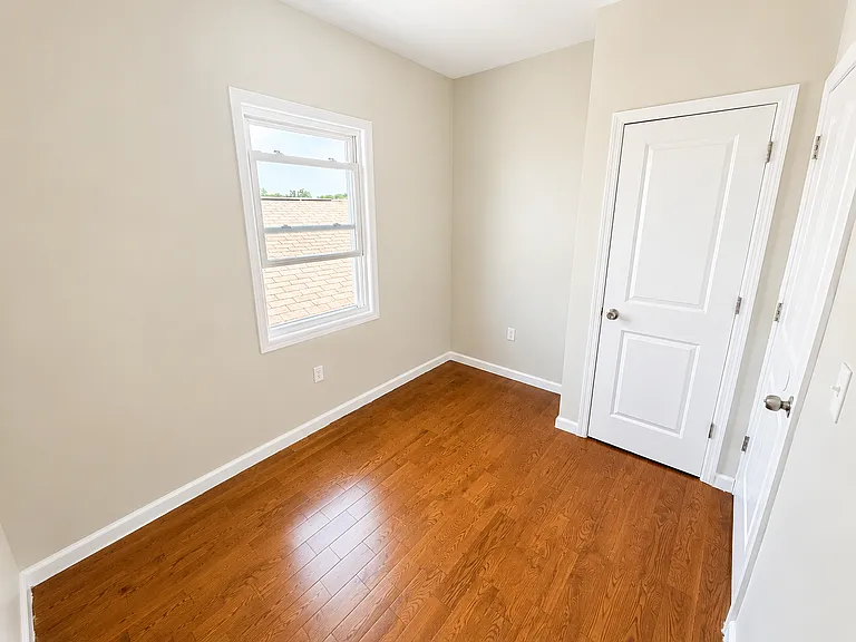 729 S 19th St #3 — Photo 10