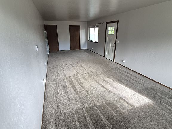 2nd image of 794 Paget Ave