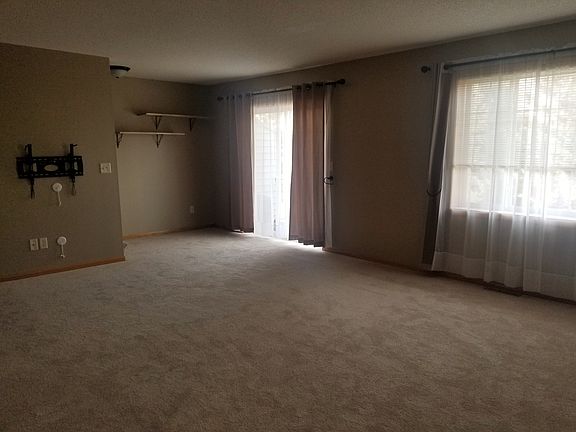 3rd image of 1613 County Road D E