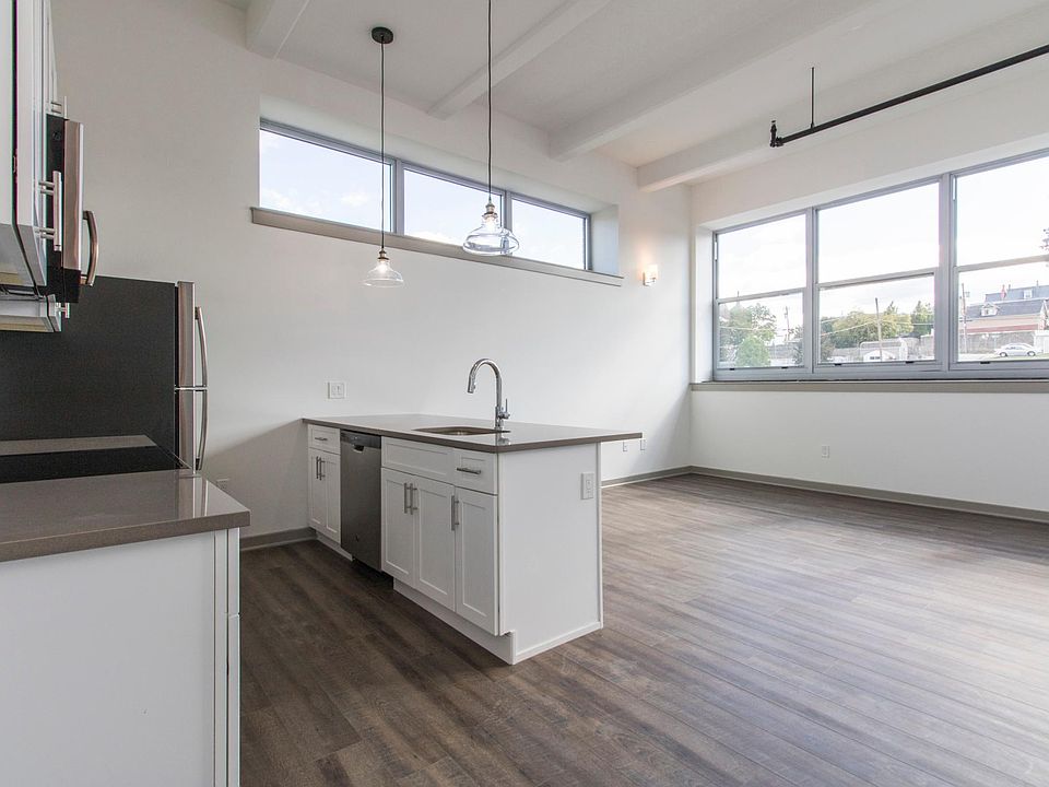1st image of 130 W 5th Ave Unit 204